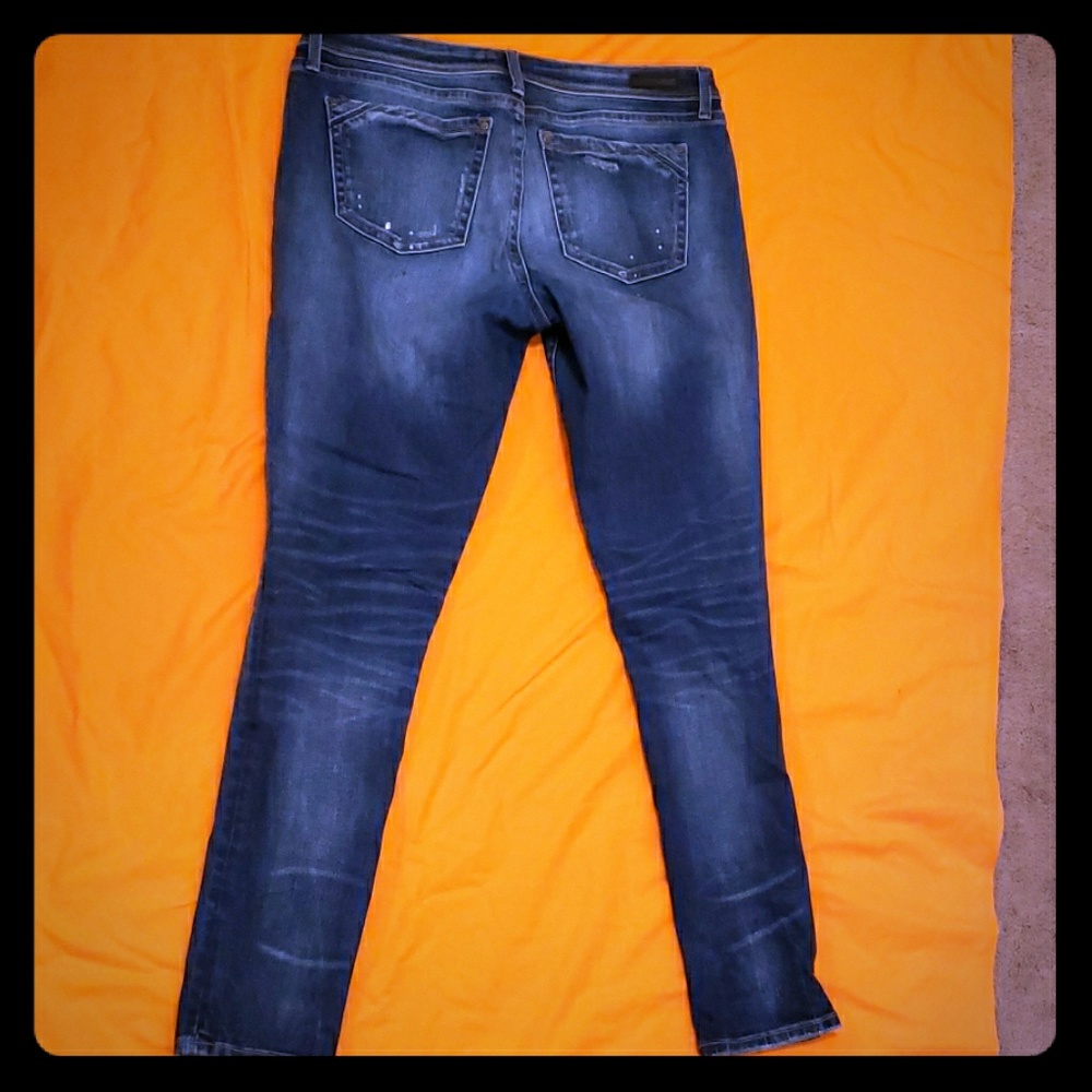 Buckle Black